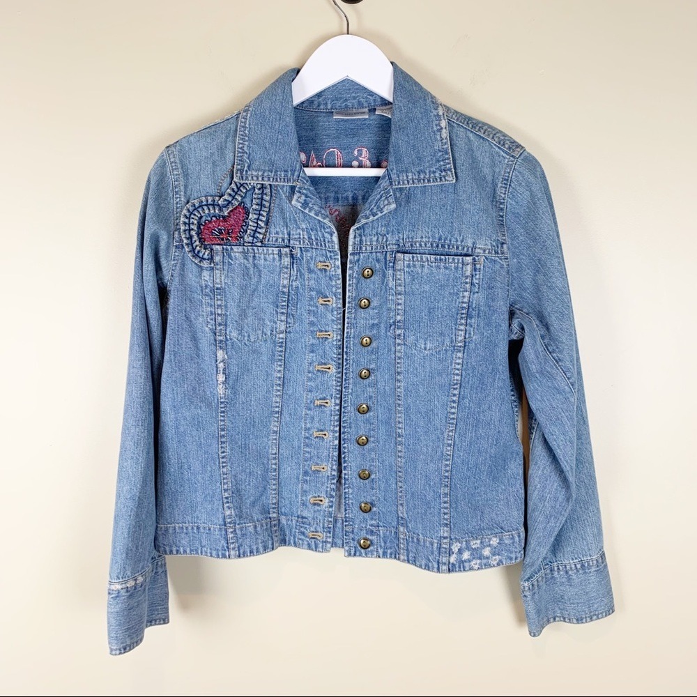 Chicos Hall & Oates Embroidered Heart Denim Jacket Blue Distressed Size 0 Small - Picture 7 of 7